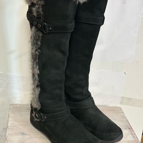 The North Face Black Over the Knee Boots with Fur Trim - Picture 1 of 8